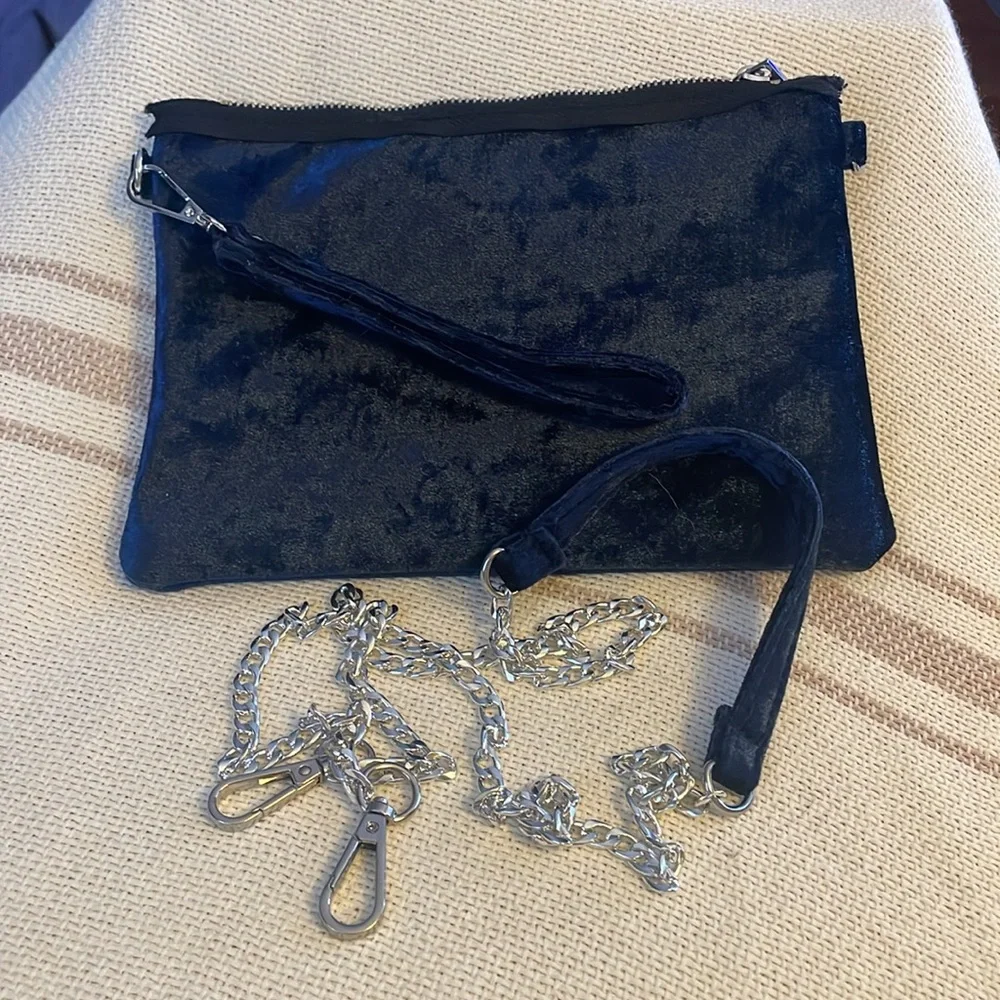 Velvet Blue Wristlet/Crossbody